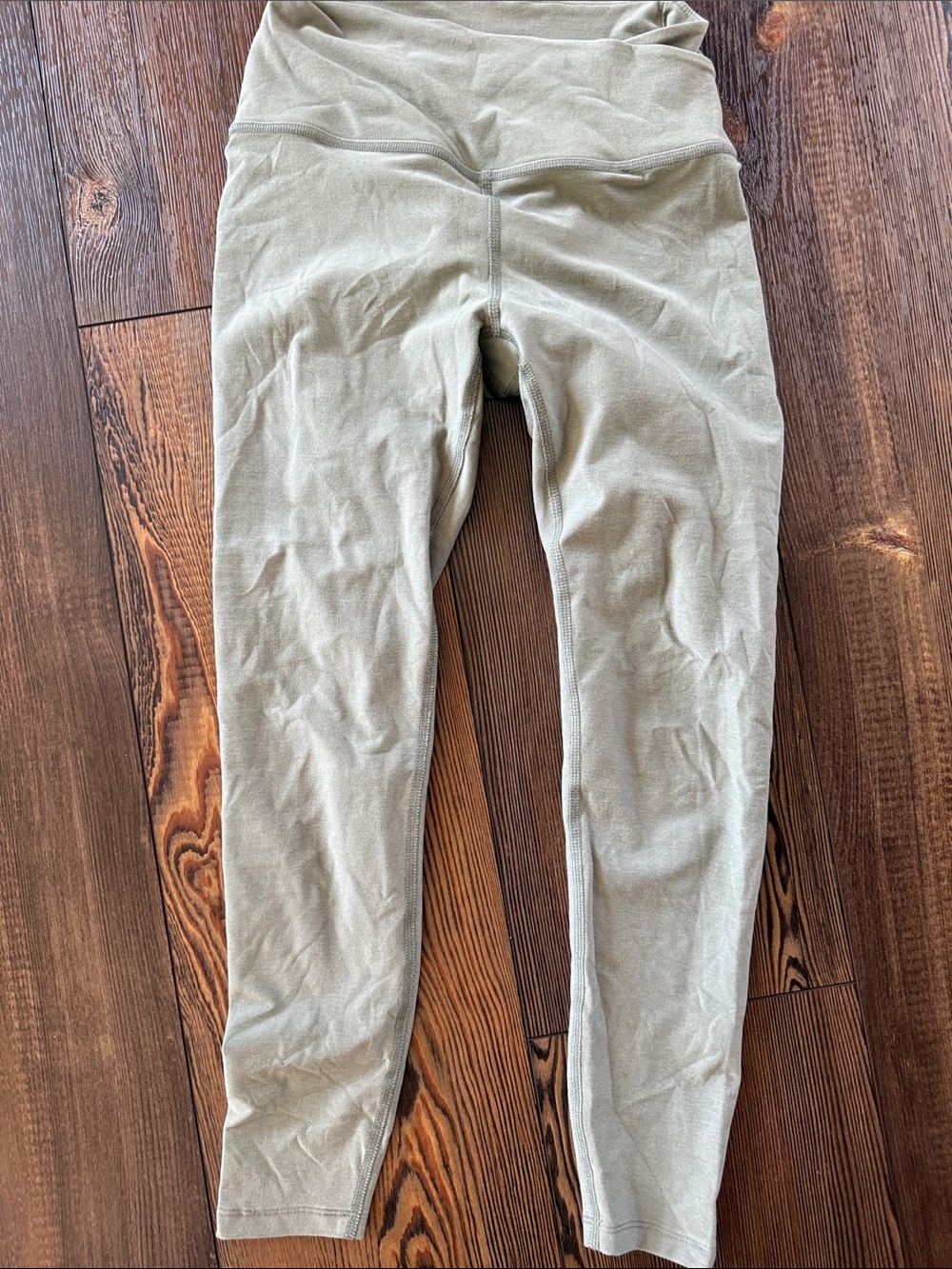Beyond Yoga High-Waist Leggings in Olive Green